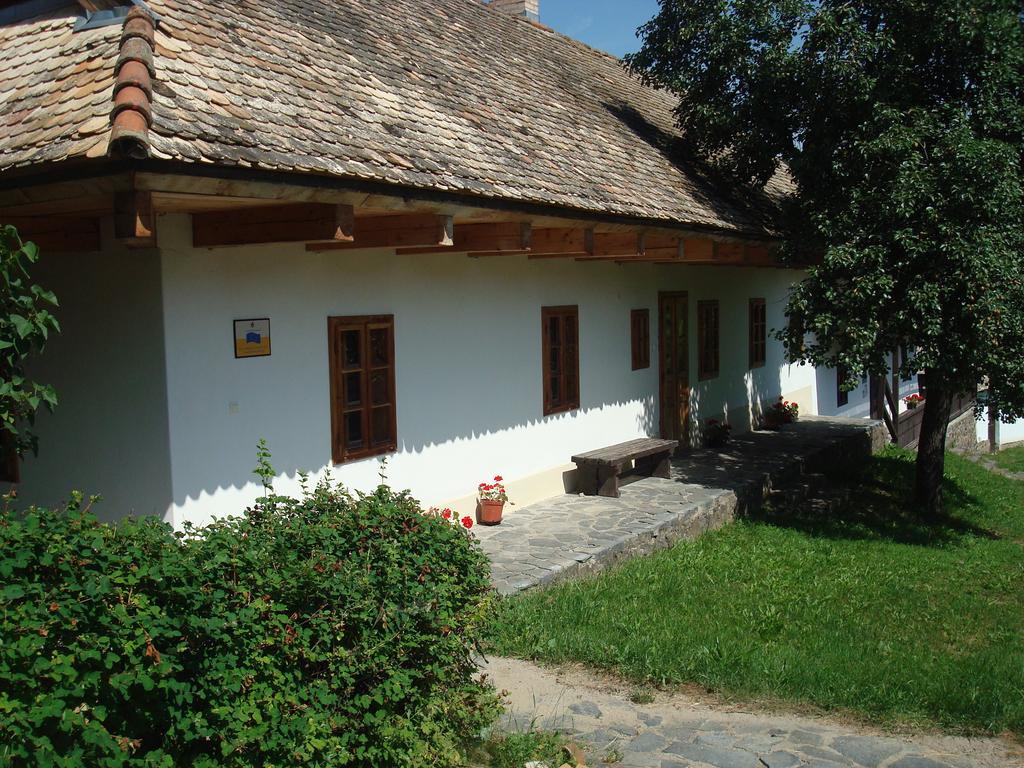 Hollóköves Vendégházak Quarto foto